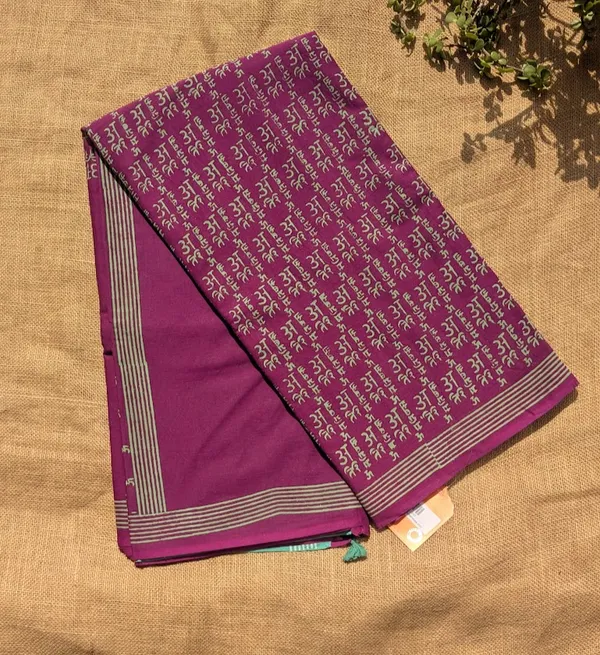Jamuni_Lipi_Print_Mulmul_Saree_with_Contrast_Sea_Green_Blouse_Piece