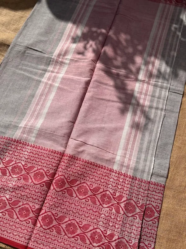 Light_Ash_Grey_&_Soft_Rose_Pink_Dhaniakhali_Pure_Cotton_Saree_with_Intricate_Jamdani_Border