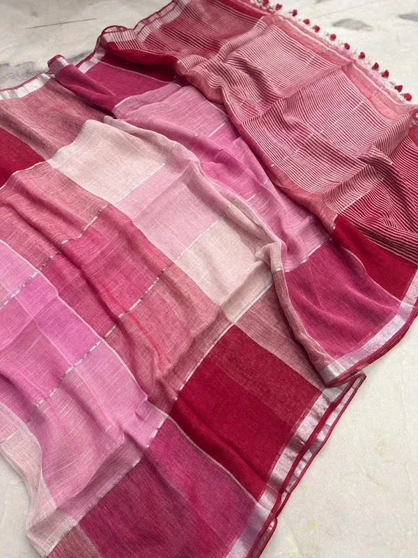 Bubble_gum_Linen_Checkered_sarees_with_tassels