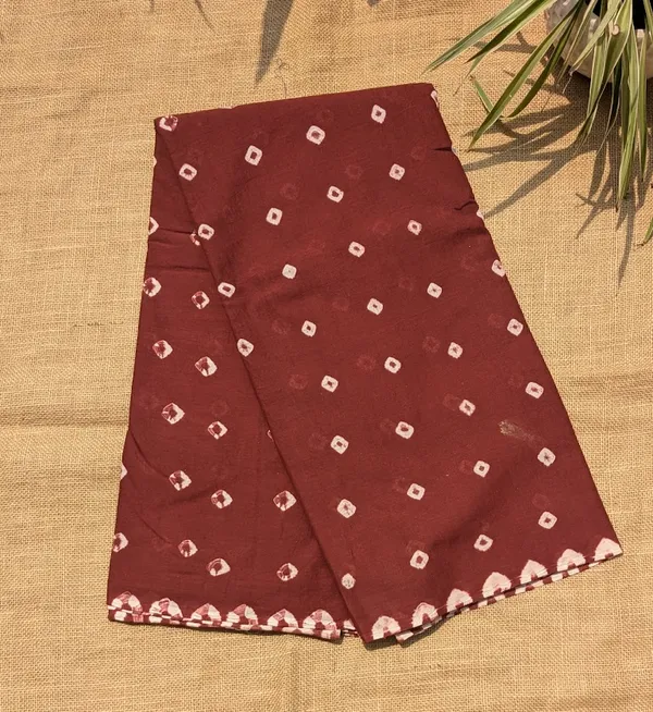 Maroon_Bandhej_Tie_&_Dye_MULMUL_Saree_with_Blouse_Piece