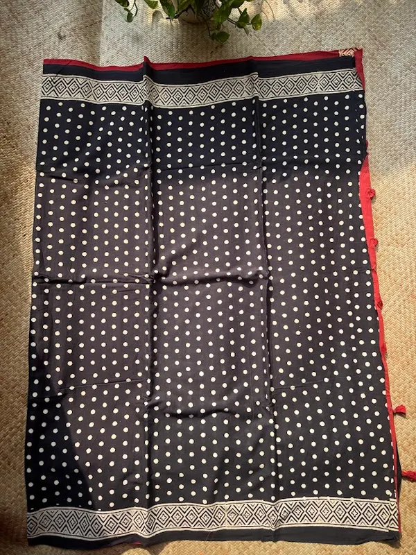 Midnight_Black_Polka_Retro_Mulmul_Saree_with_Red_Contrast_Blouse