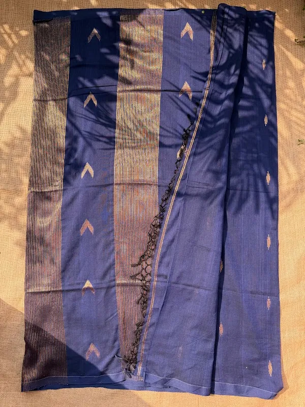 Midnight_Navy_Blue_Festive_Pure_Cotton_Handloom_Saree_with_Copper_Zari_Motifs_&_Striped_Pallu