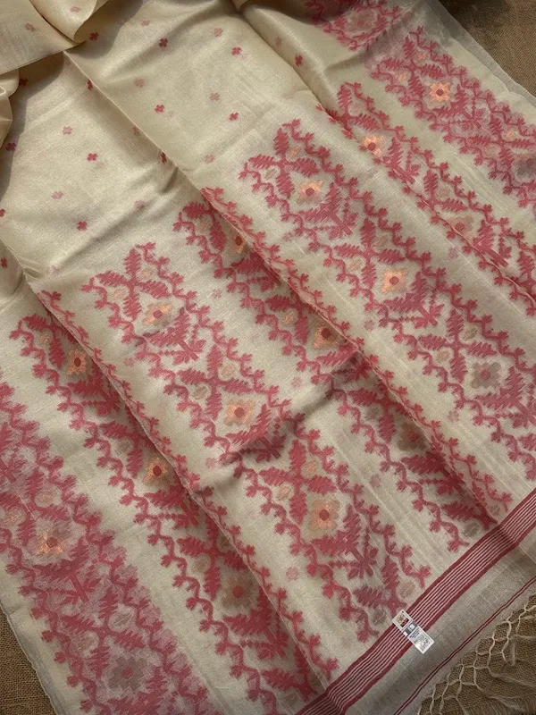 Natural_Ivory_Pure_Tussar_Silk_Handloom_Saree_with_Coral_Rose_Jamdani_Pallu_&_Border_(Handloom_Mark_Certified)