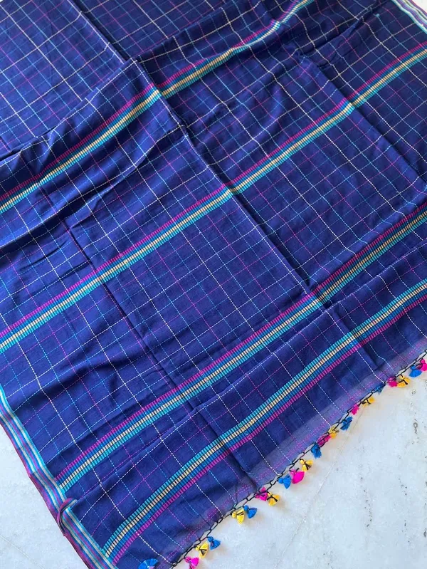 Navy_Blue_Checkered_Mulmul_Cotton_Saree_with_Kantha_Work_&_Tassels