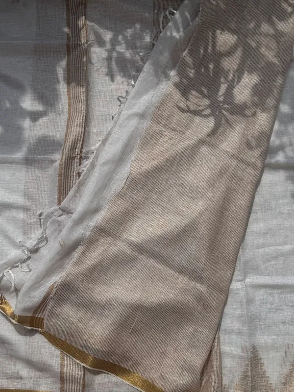 Onam_Classic_Temple_Border_Linen_Saree