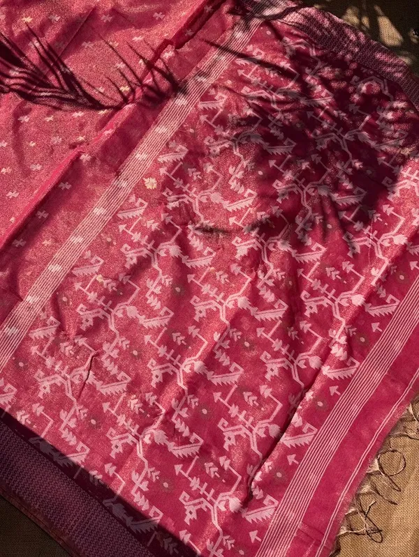 Rose_Pink_Metallic_Tissue_Cotton_Handloom_Saree_with_Light_Pink_Jamdani_Motif_Pallu_&_Border
