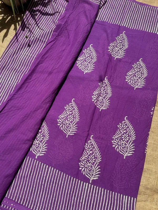 Jamuni_Mul_Paisley_Buta_Bagru_Handblock_Saree_with_Blouse_Piece