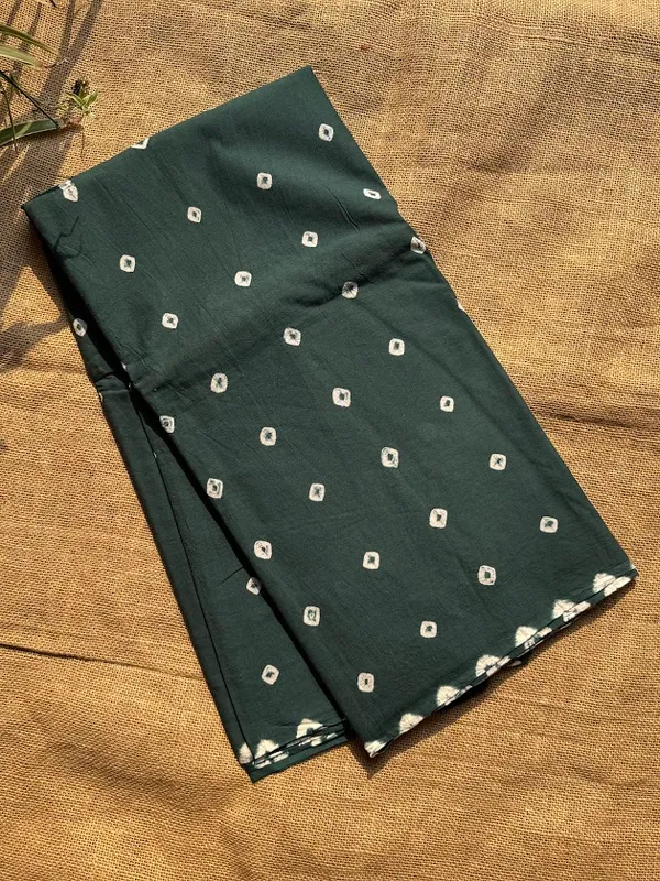 Pine_Green_Bandhej_Tie_&_Dye_Mulmul_Saree_with_Blouse_Piece