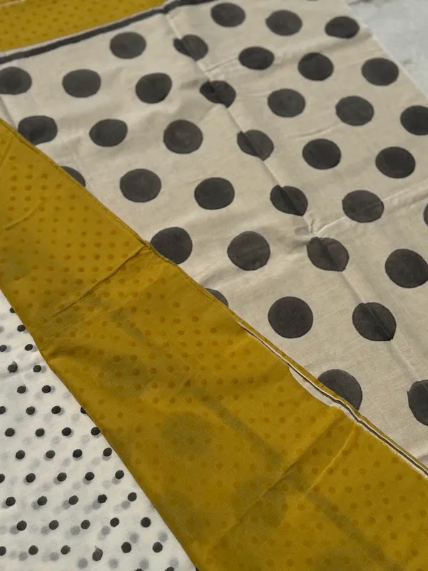 Polka_dots_Mulmul_Retro_Patch_work_Saree