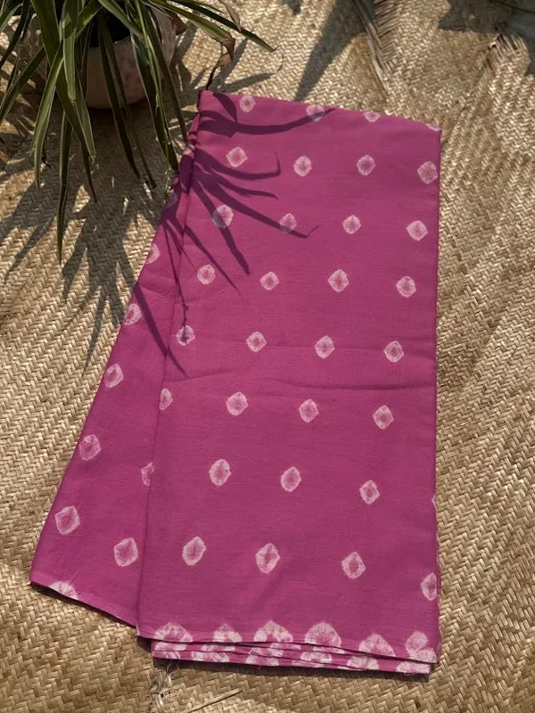 Gulabi_Bandhej_Tie_&_Dye_Cotton_Saree_with_Blouse_Piece