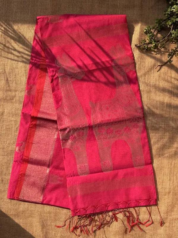 Rani_Pink_Festive_Handloom_Cotton__Silk_Saree_with_Metallic_Copper_Horse_Motifs_&_Zari_Border