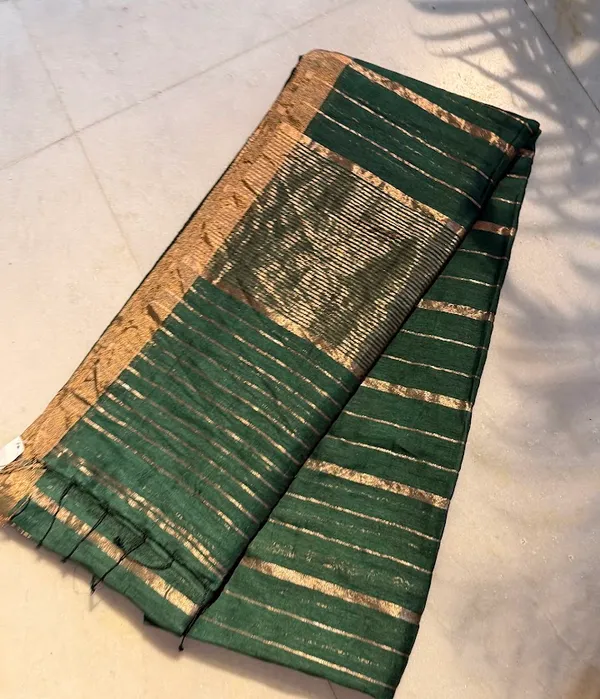 Rekha_Rani-_Deep_Emerald_Green_Silk_Linen_Handloom_Saree_with_Metallic_Copper_Zari_Stripes_&_Border_(Handloom_Mark_Certified)