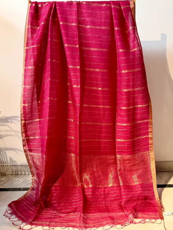 Rekha_Rani-_Magenta_Silk_Linen_Handloom_Saree_with_Metallic_Copper_Zari_Stripes_&_Border_(Handloom_Mark_Certified)