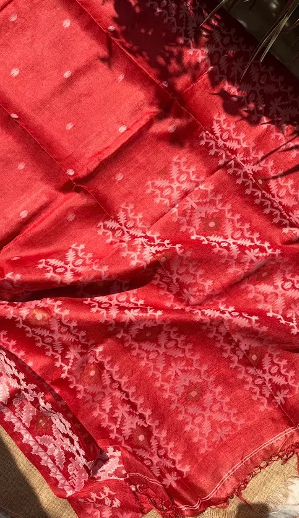 Sindoori_Pure_Tussar_Silk_Handloom_Saree_with_Jamdani_Pallu_&_Border_(Handloom__Mark_Certified)