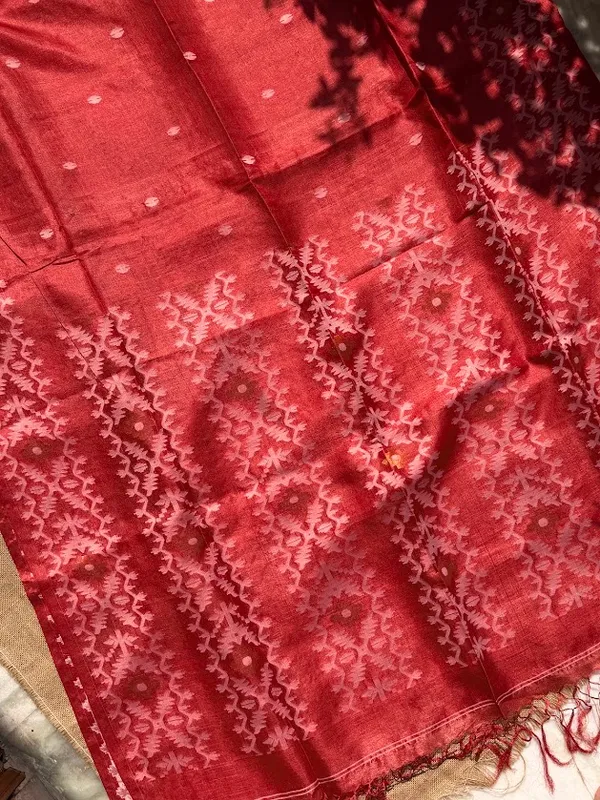 Sindoori_Pure_Tussar_Silk_Handloom_Saree_with_Jamdani_Pallu_&_Border_(Handloom__Mark_Certified)