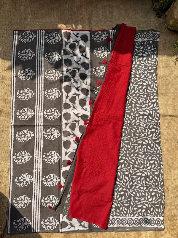 Slate_Charcoal_Foliage_Cotton_Saree_with_Crimson_Blouse