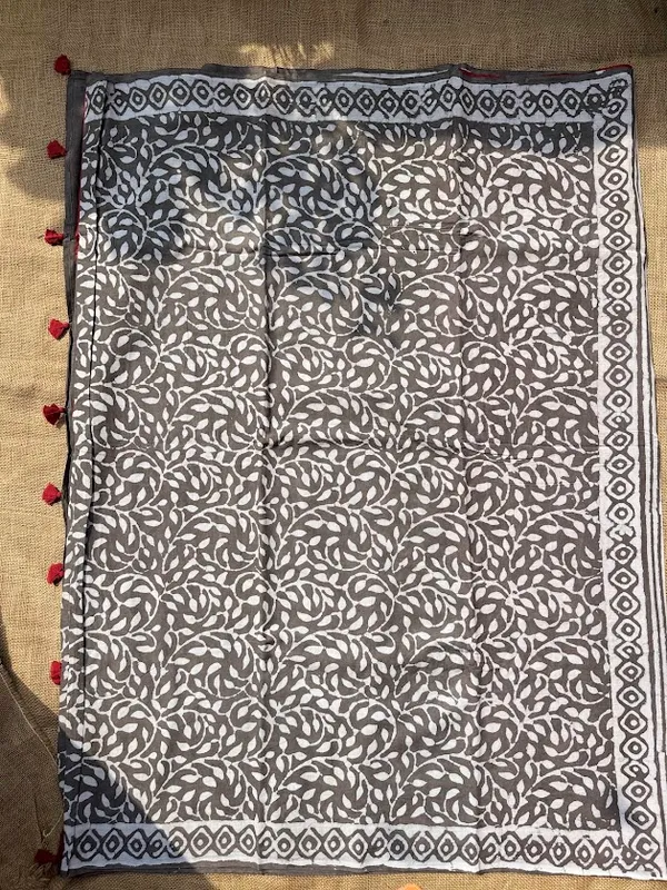 Slate_Charcoal_Foliage_Cotton_Saree_with_Crimson_Blouse