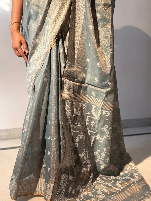 Steel_Grey_Metallic_Tissue_Cotton_Handloom_Saree_with_Silver_Jamdani_Motif_Pallu_&_Border