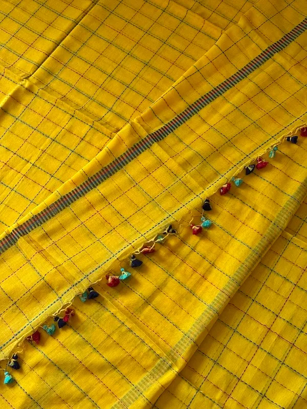Sunshine_Checkered_Mulmul_Cotton_Saree_with_Kantha_Work_&_Tassels