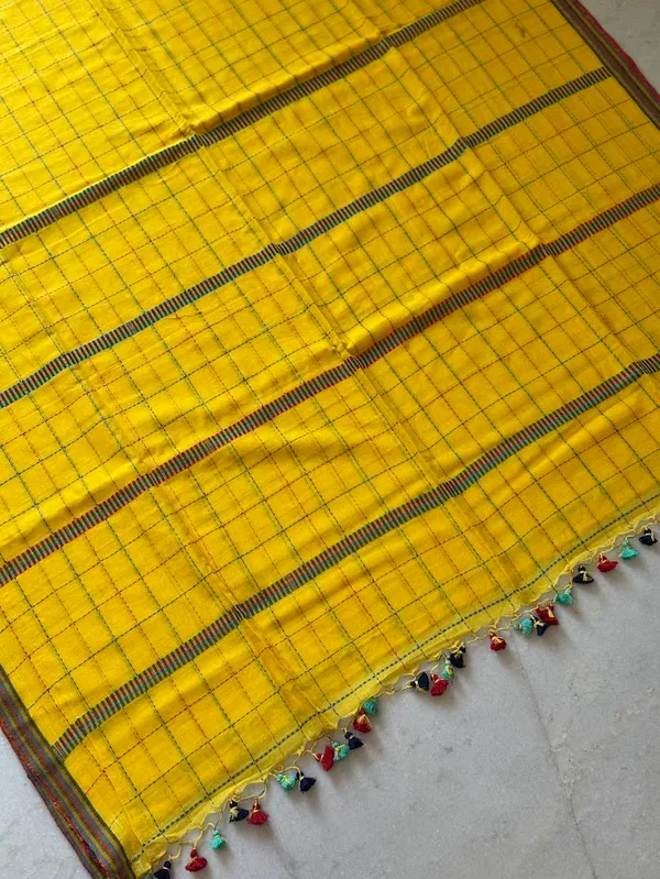Sunshine_Checkered_Mulmul_Cotton_Saree_with_Kantha_Work_&_Tassels
