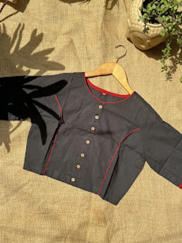 Black_Plain_Princess_cut_Readymade_Cotton_Blouses_with_Red_Piping