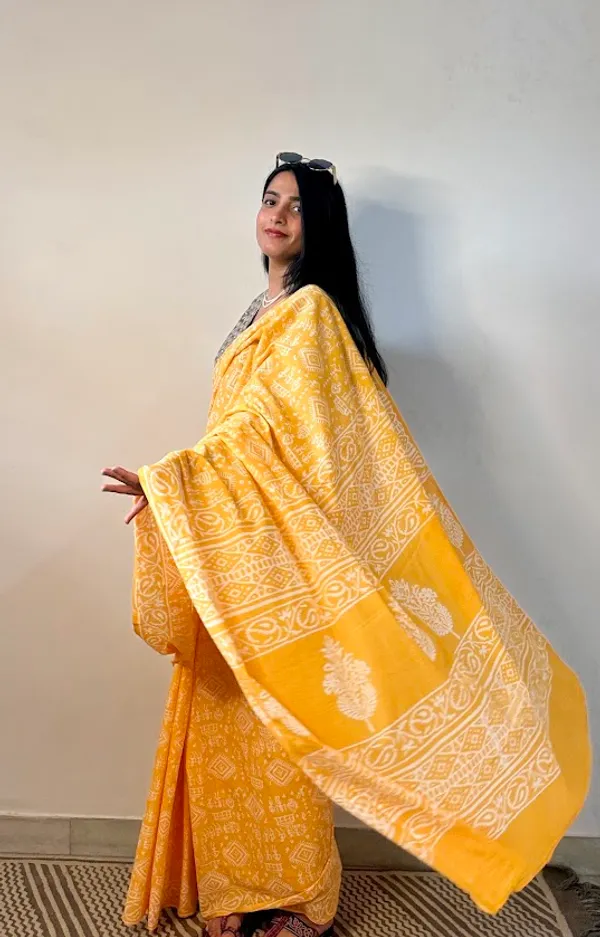 Mango_Yellow_Warli_Print_Bagru_Saree_with_Blouse_Piece