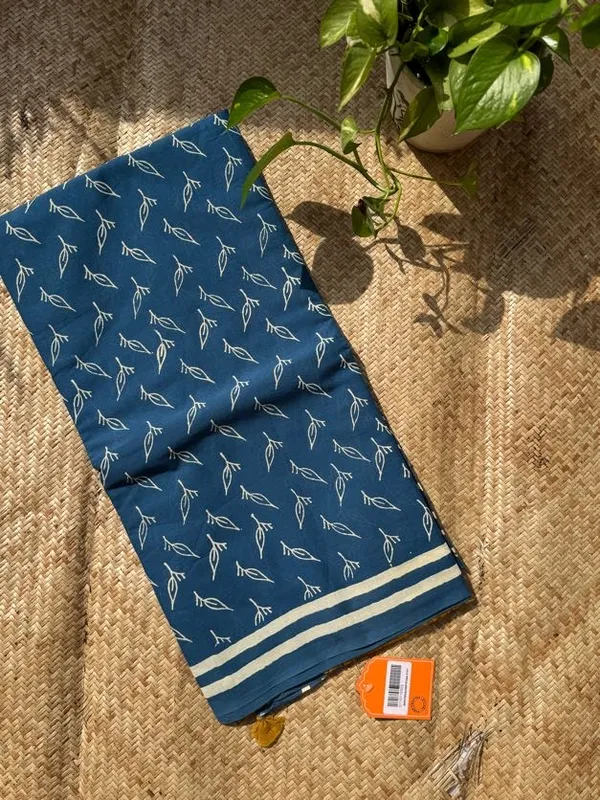 Neel_Pallavi_Mulmul_Saree