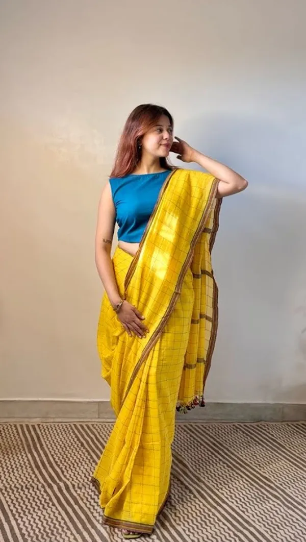 Sunshine_Checkered_Mulmul_Cotton_Saree_with_Kantha_Work_&_Tassels