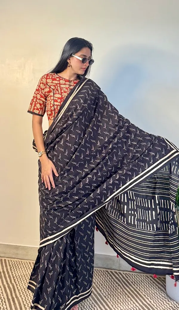 Shyama_Pallavi_Mulmul_Saree