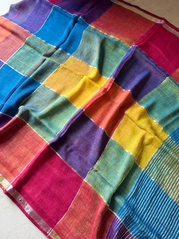 Rang-_Khel_Linen_Handloom_Checkered_sarees_with_multicolour_tassels