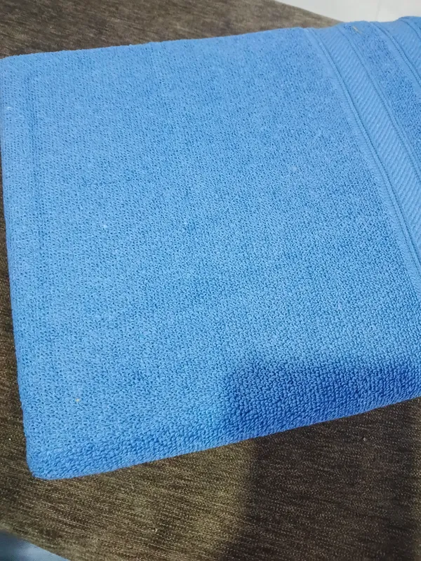 Premium_Cotton_Bath_Towel_(Pack_of_1)_|_Blue_Solid_Design_with_Textured_Border_|_27x58_Inch_Large_Size_|_Ultra_Soft_&_Highly_Absorbent_Towel_for_Men_&_Women_|_Ideal_for_Home,_Salon_&_Hotel_Use