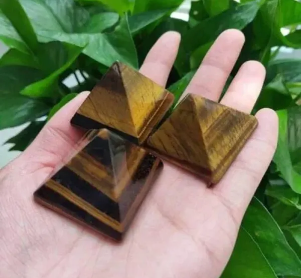 Brown_Tiger_Eye_Pyramid