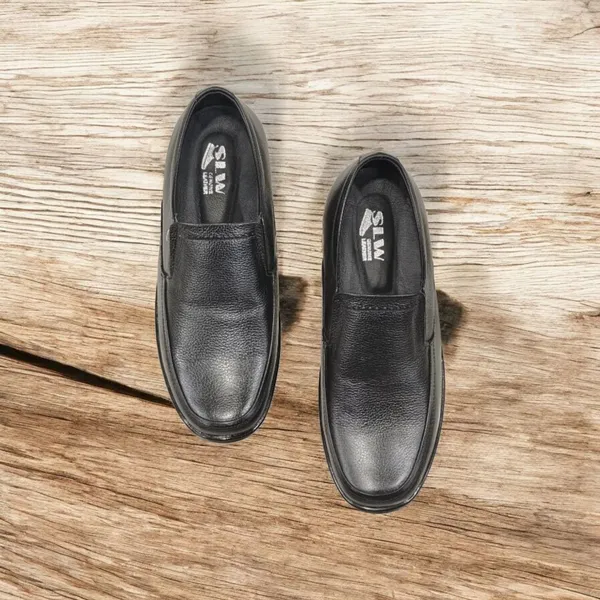 Black_Pure_Leather_Breathable_Daily_Slip-On_Shoes_For_Men