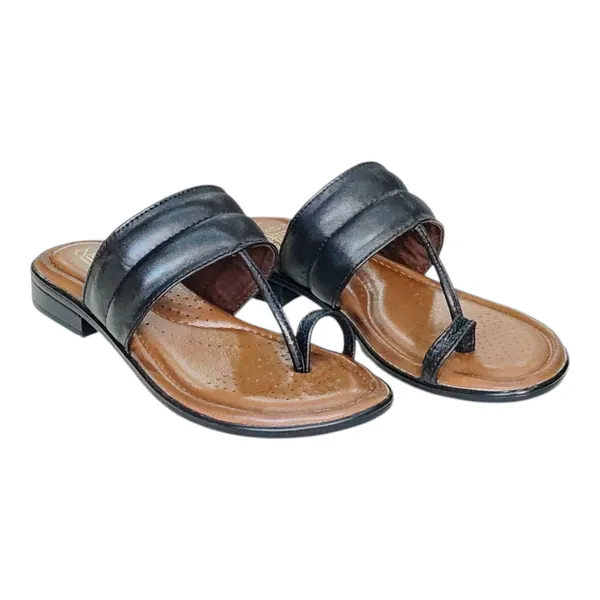 Black_Pure_Leather_Minimalist_Stylish_Flat_Chappals_For_Women