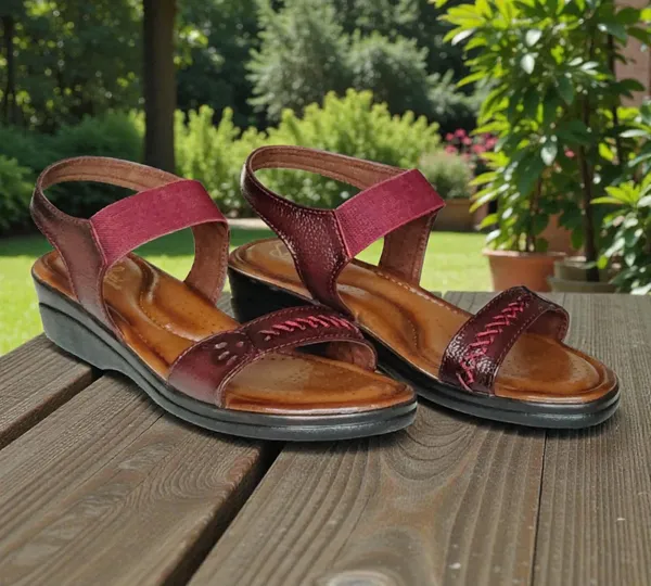Maroon_Pure_Leather_Heel_Platform_Sandals_For_Women