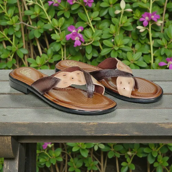 Brown_&_Beige__Pure_Leather_Lightweight_Flat_Chappals_For_Women