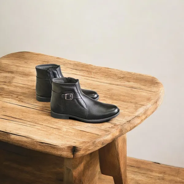 Black_Pure_Leather_Rugged_Ankle_Length_Boots_For_Men