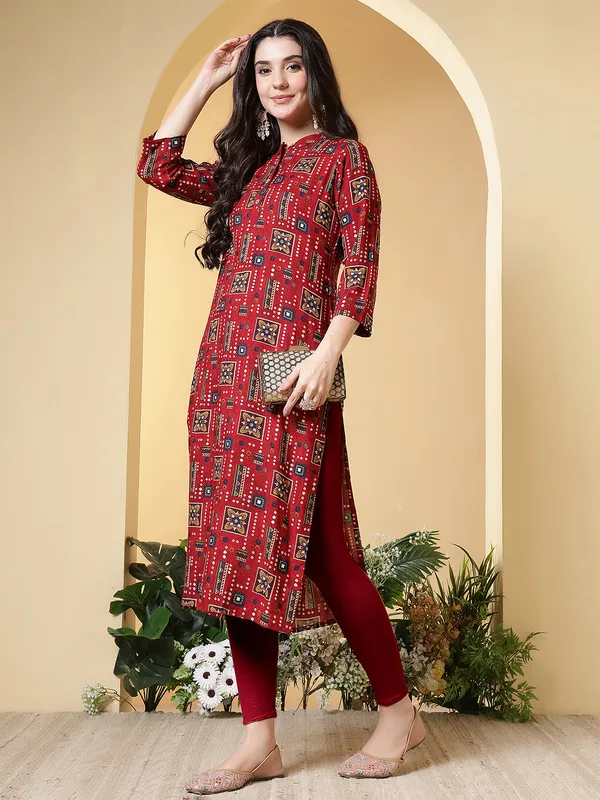 Maroon_Viscose_Rayon_Kurtis_For_Women