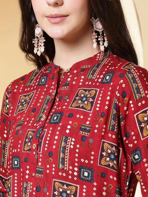 Maroon_Viscose_Rayon_Kurtis_For_Women