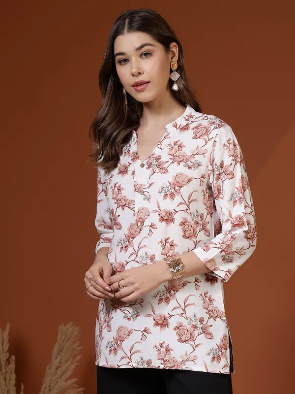 AMOUS-Women_Printed_Regular_Fit_Short_Kurti