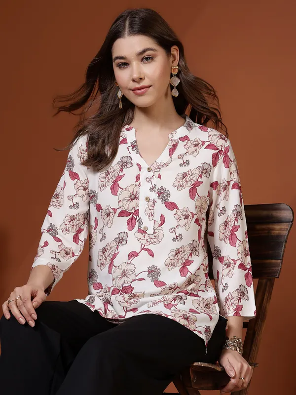 AMOUS-Minimal_Floral_Work_Wear_Kurti
