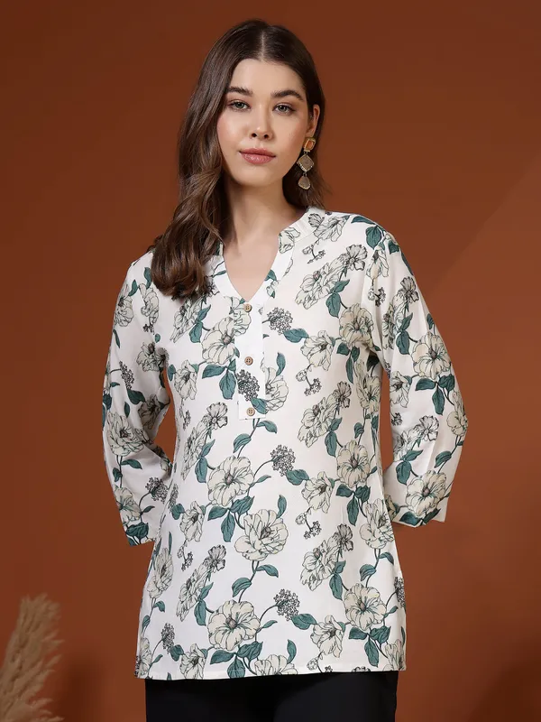 AMOUS-Minimal_Floral_Work_Wear_Kurti
