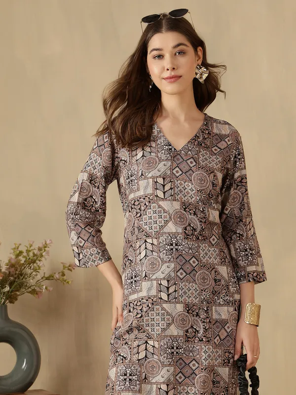AMOUS-Ethnic_Mosaic_Geometric_Print_Kurti_for_Office_&_Casual_Wear