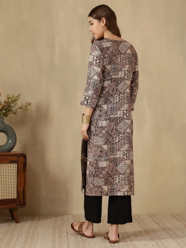 AMOUS-Ethnic_Mosaic_Geometric_Print_Kurti_for_Office_&_Casual_Wear