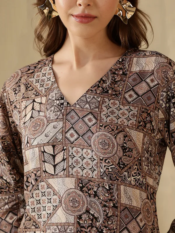 AMOUS-Ethnic_Mosaic_Geometric_Print_Kurti_for_Office_&_Casual_Wear