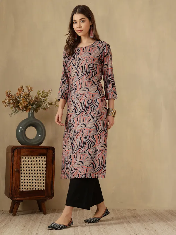 AMOUS-Elegant_Abstract_Wave_Printed_Straight_Kurti_with_3/4_Sleeves