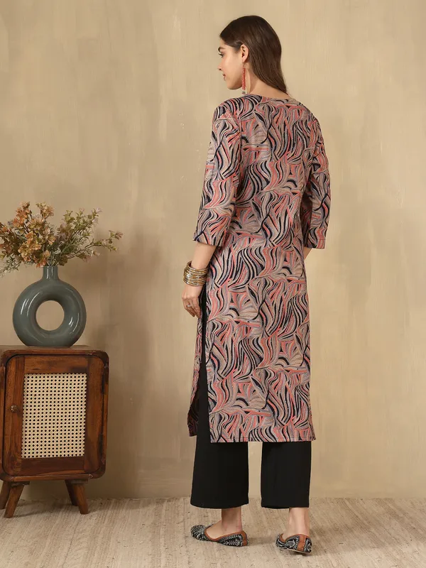 AMOUS-Elegant_Abstract_Wave_Printed_Straight_Kurti_with_3/4_Sleeves