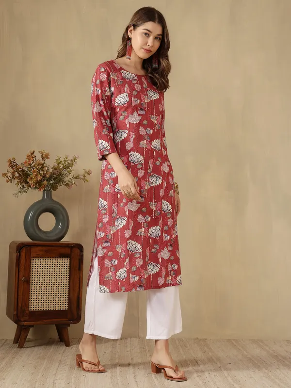 AMOUS-Classic_Blossom_Print_Round_Neck_Kurti_for_Women
