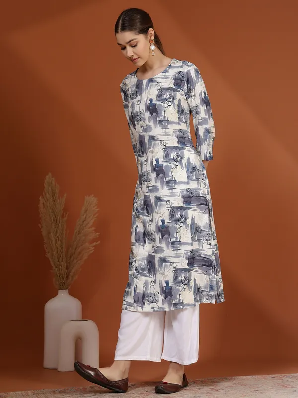 AMOUS-Elegant_Abstract_Printed_Straight_Kurti_with_3/4_Sleeves