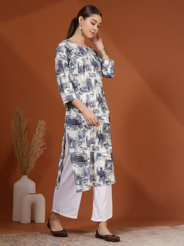 AMOUS-Elegant_Abstract_Printed_Straight_Kurti_with_3/4_Sleeves